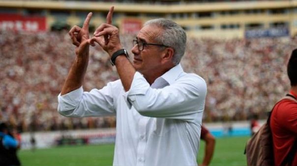 No va más: Gregorio Pérez no sigue como DT de Universitario.