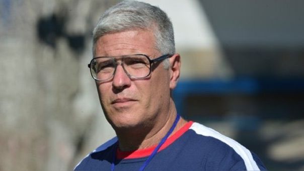 Universitario anunció a Álvaro Gutiérrez como su DT.