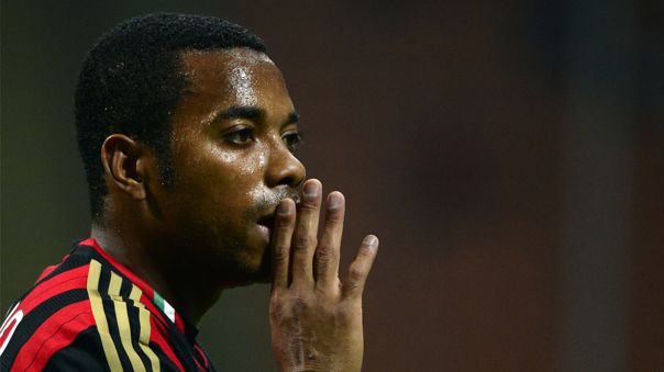 Víctima de Robinho pide a las mujeres no tener miedo y denunciar a agresores.